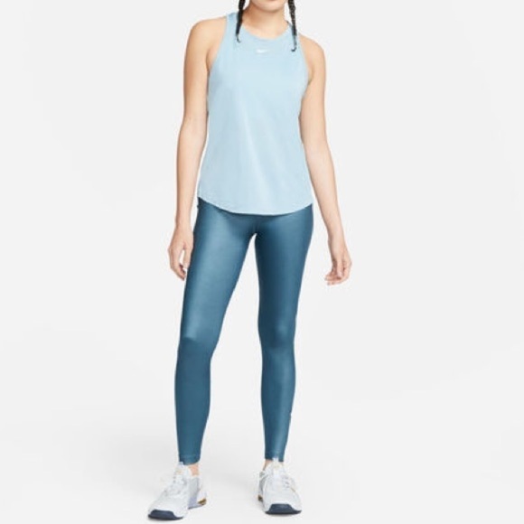 Nike Dri-FIT One Luxury Women's Standard Fit Tank size M DD0636-482 Exotic Blue - Picture 2 of 6